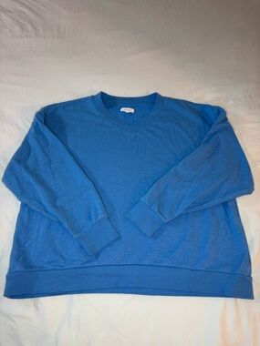 Women’s Blue V-Neck Crewneck - Classic Pullover